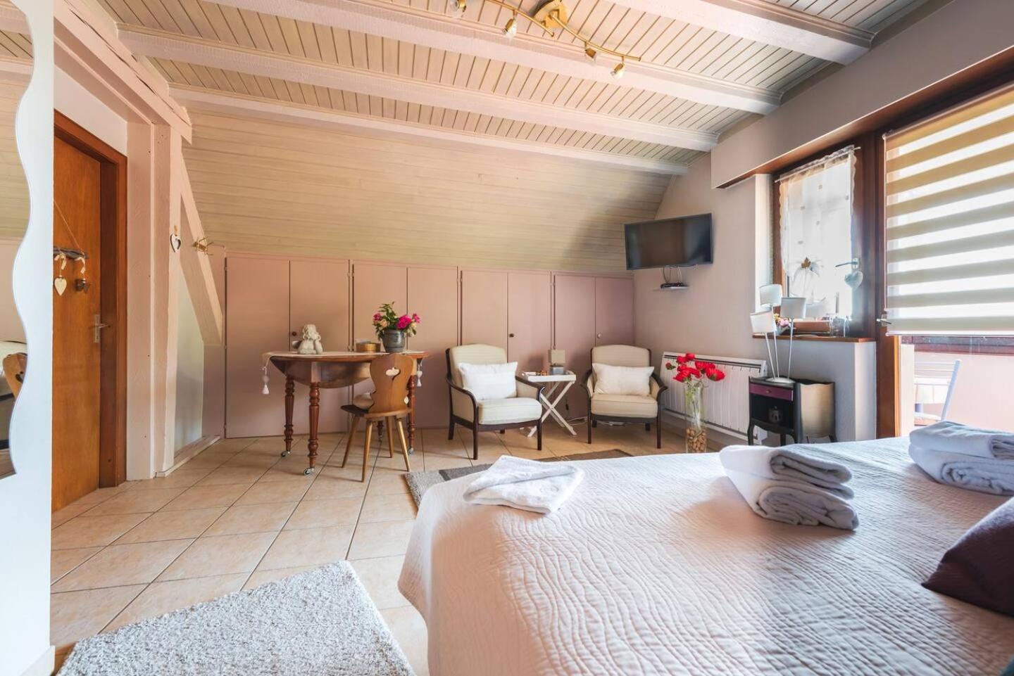 Chambre Du Vigneron - Domaine Leon Bleesz Reichsfeld Exteriér fotografie